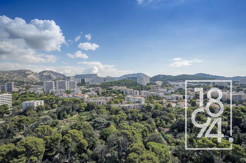 Appartement - 82 m² - 4 pièces