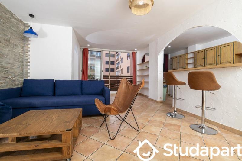 Chambre - 10 m² - 1 pièce