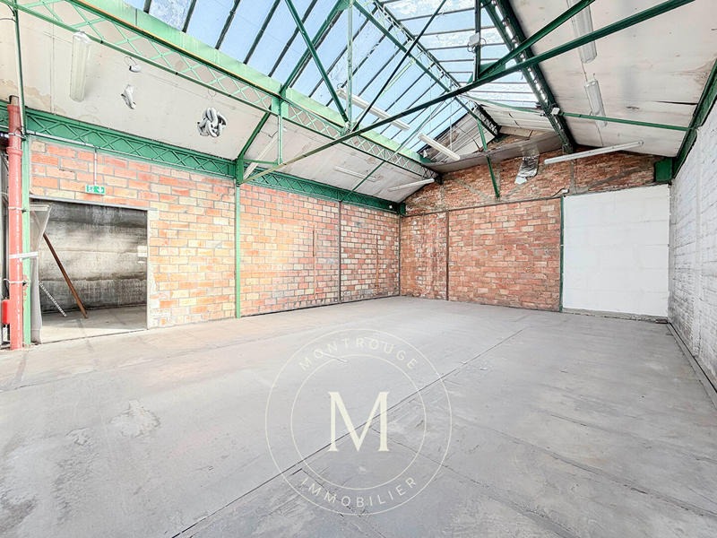 Local commercial - 427 m² - 4 pièces