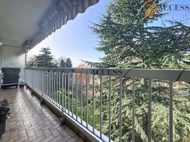 Appartement - 99 m² - 5 pièces