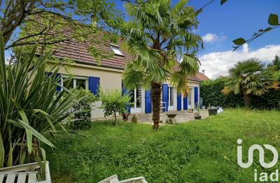 Maison - 255 m² - 8 pièces