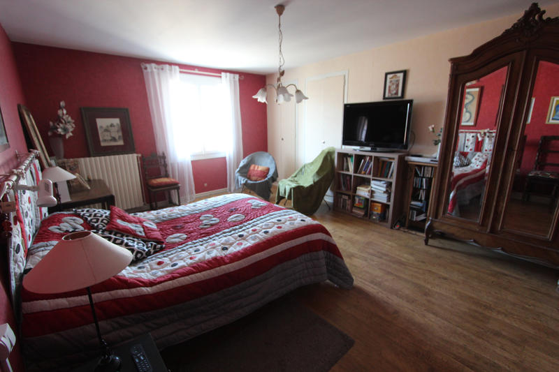 Maison - 140 m² - 7 pièces