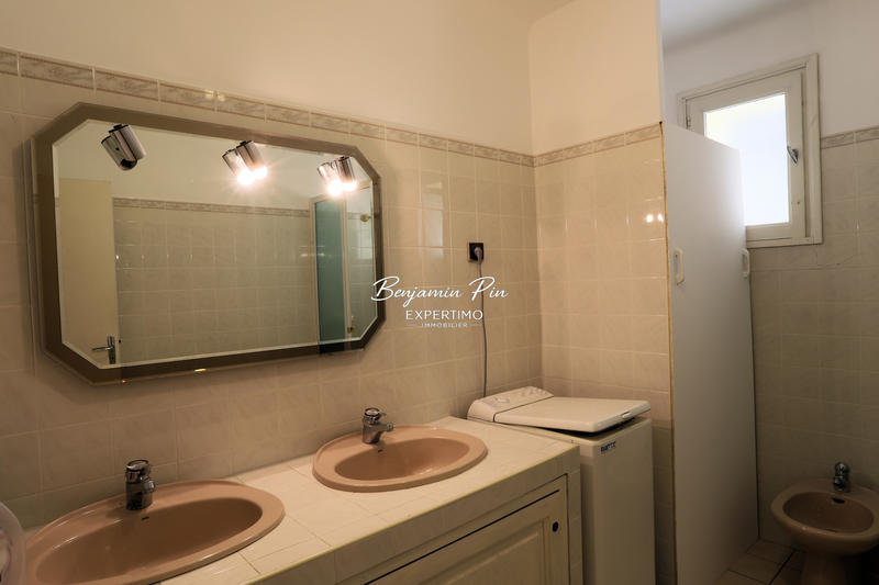 Villa - 161 m² - 6 pièces