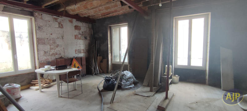 Maison - 90 m² - 2 pièces