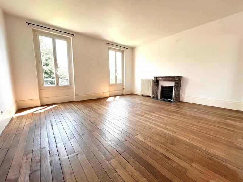 Maison - 178 m² - 8 pièces