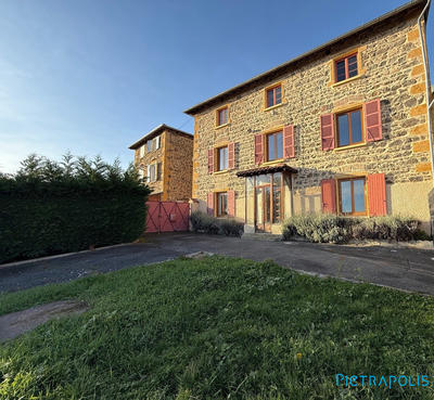 Maison - 140 m² - 5 pièces