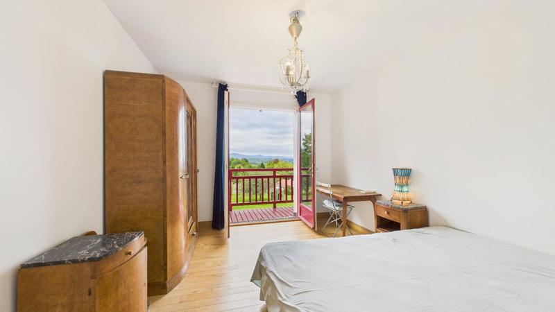 Maison - 316 m² - 10 pièces