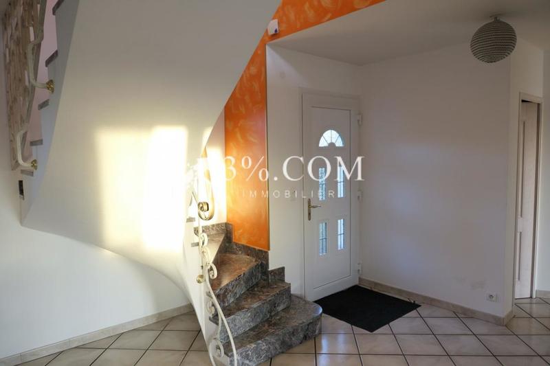 Maison - 181 m² - 7 pièces