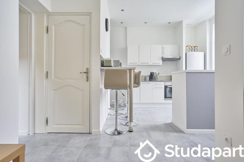 Chambre - 16 m² - 1 pièce