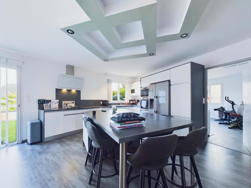 Maison - 184 m² - 5 pièces