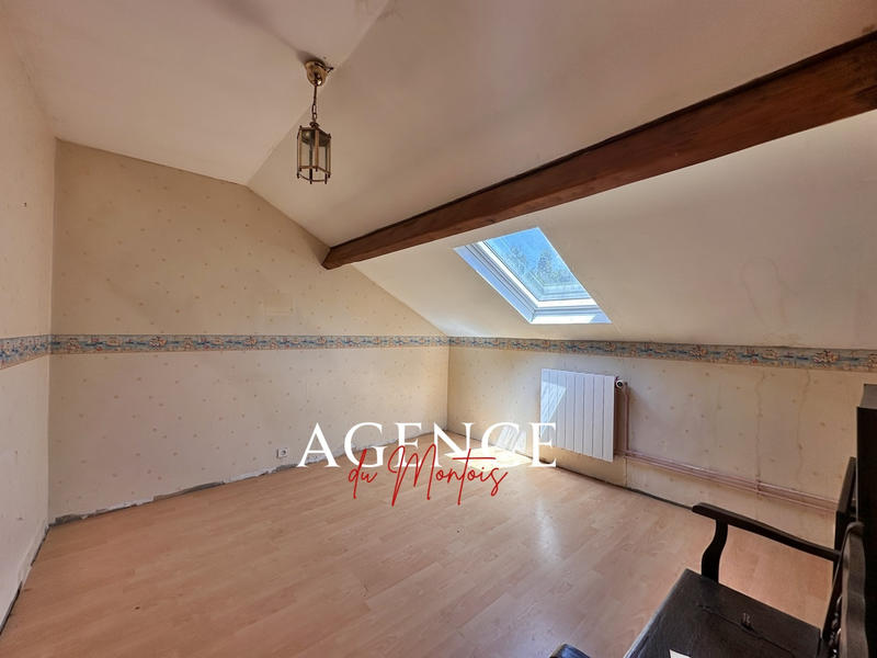 Maison - 96 m² - 5 pièces