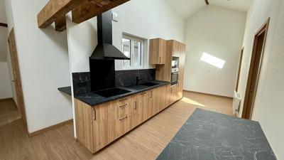 Appartement - 80 m² - 5 pièces