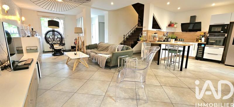 Maison - 173 m² - 6 pièces