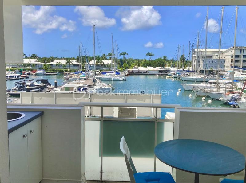 Studio - 24 m² - 1 pièce