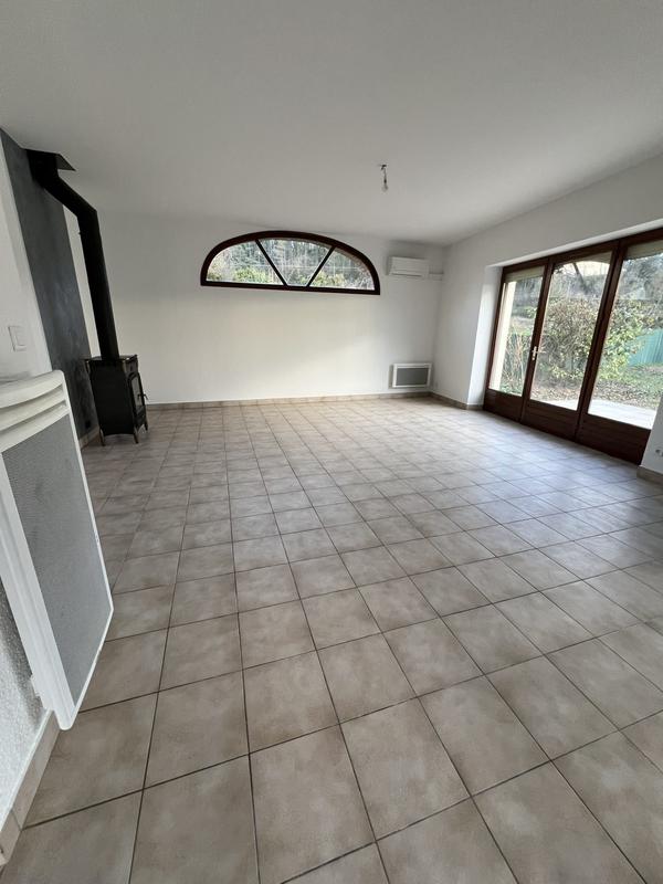 Appartement - 111 m² - 4 pièces