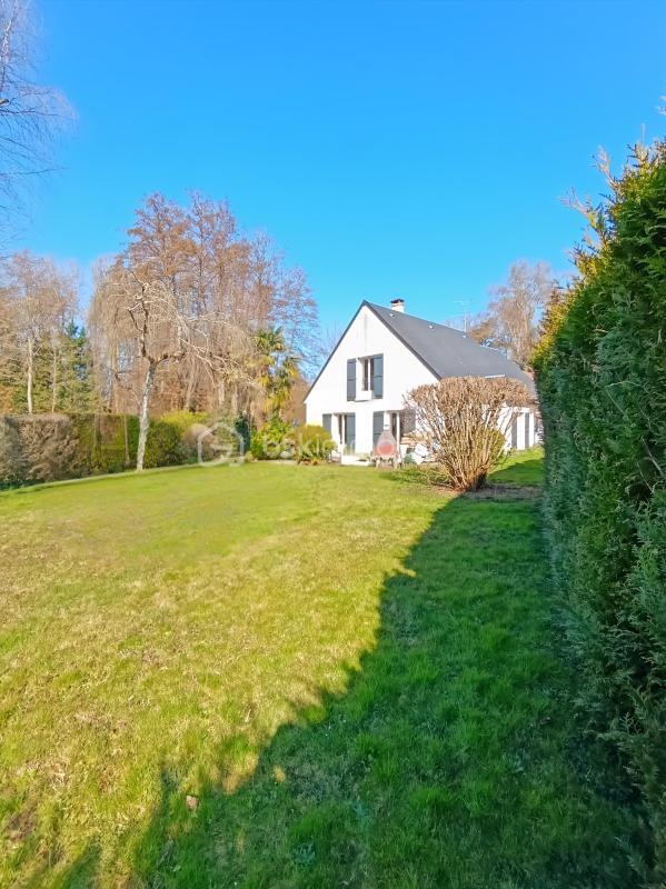 Maison traditionnelle - 162 m² - 7 pièces