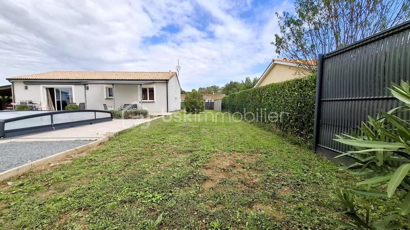 Maison traditionnelle - 88 m² - 4 pièces