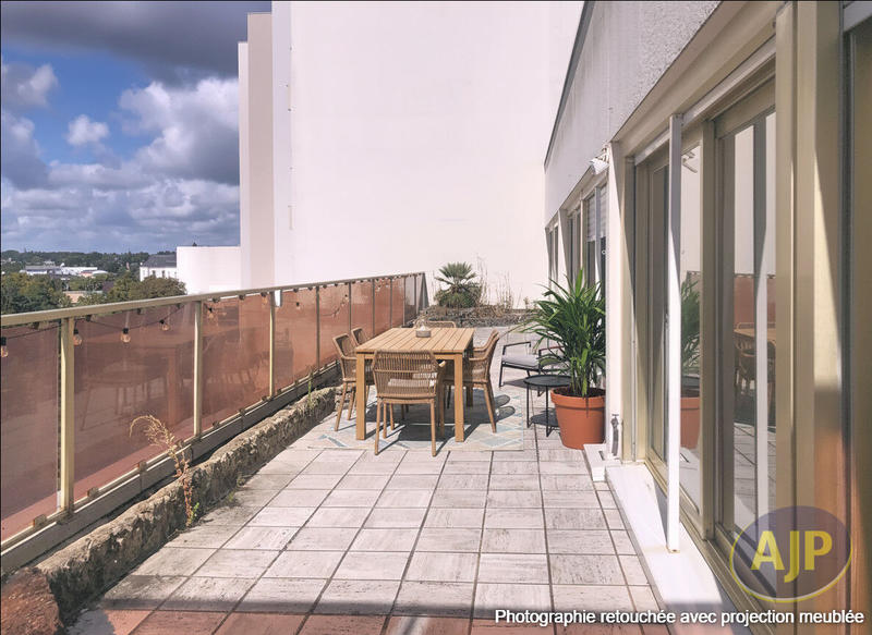 Appartement - 144 m² - 5 pièces