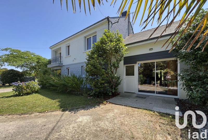 Maison - 194 m² - 8 pièces