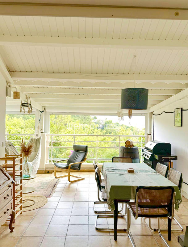 Maison - 122 m² - 4 pièces