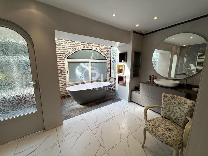 Immeuble - 352 m² - 10 pièces