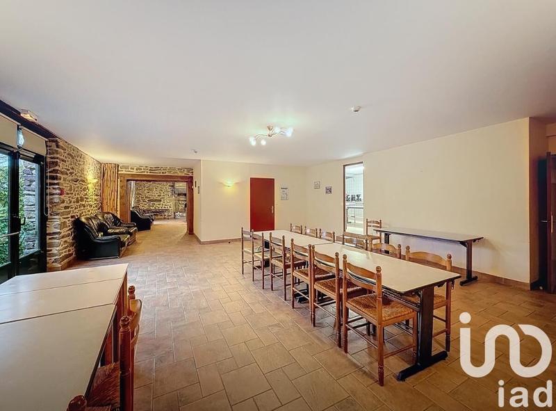 Maison - 340 m² - 15 pièces