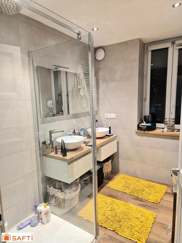 Maison - 150 m² - 7 pièces