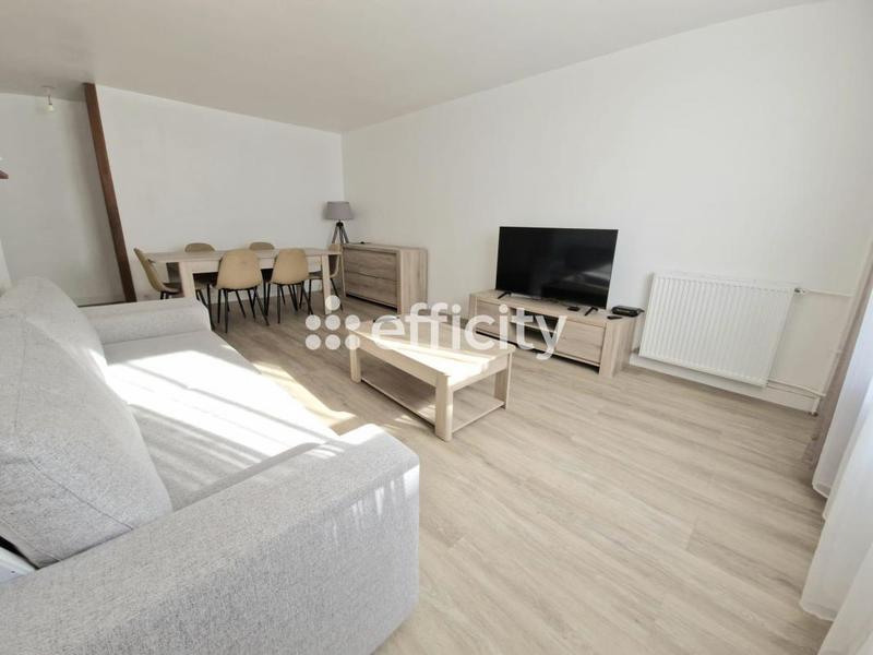 Appartement - 95 m² - 5 pièces