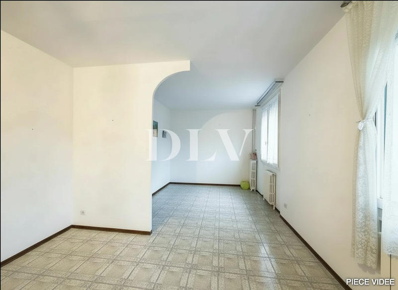 Appartement - 88 m² - 5 pièces