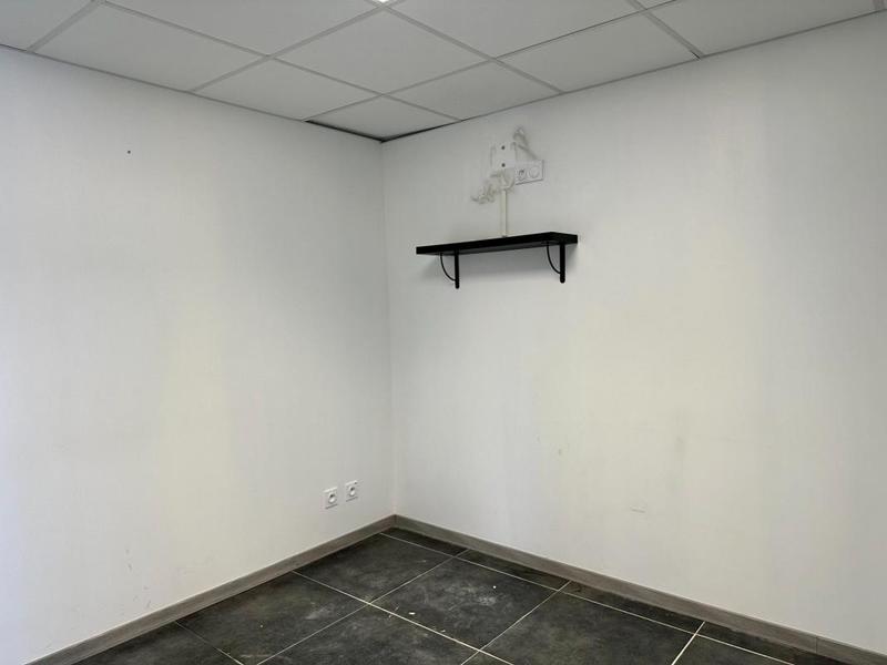 Local commercial - 81 m²