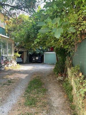 Studio - 85 m² - 4 pièces