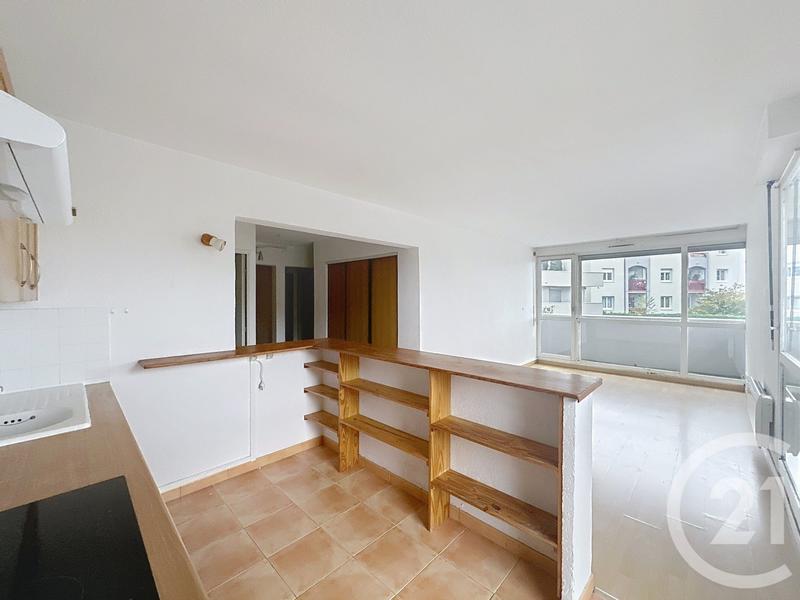 Appartement - 75 m² - 3 pièces