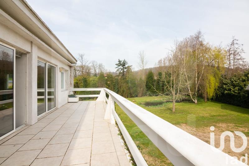 Maison - 241 m² - 6 pièces