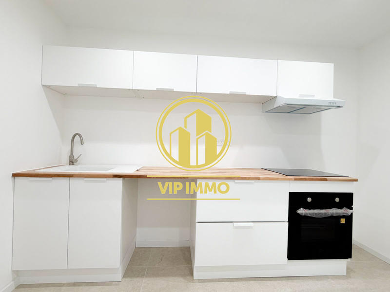 Maison - 90 m² - 6 pièces