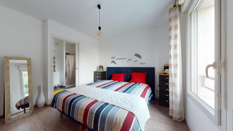 Maison - 101 m² - 5 pièces