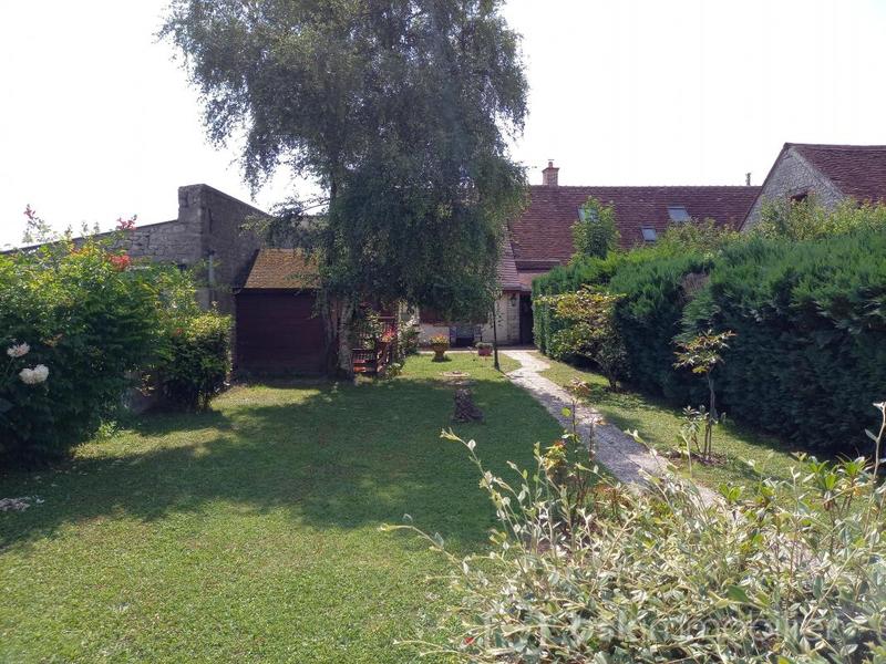 Maison - 205 m² - 8 pièces