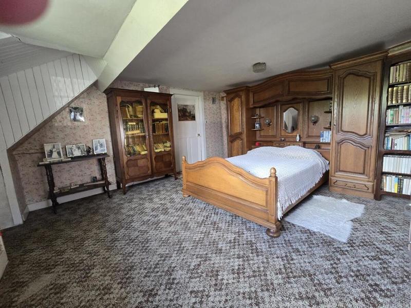 Maison - 140 m² - 7 pièces