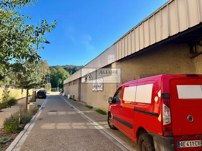 Propriété - 268 m²