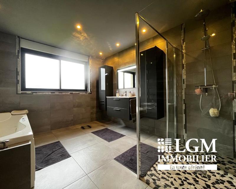 Maison - 101 m² - 3 pièces