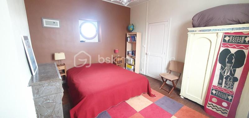 Maison de ville - 200 m² - 14 pièces