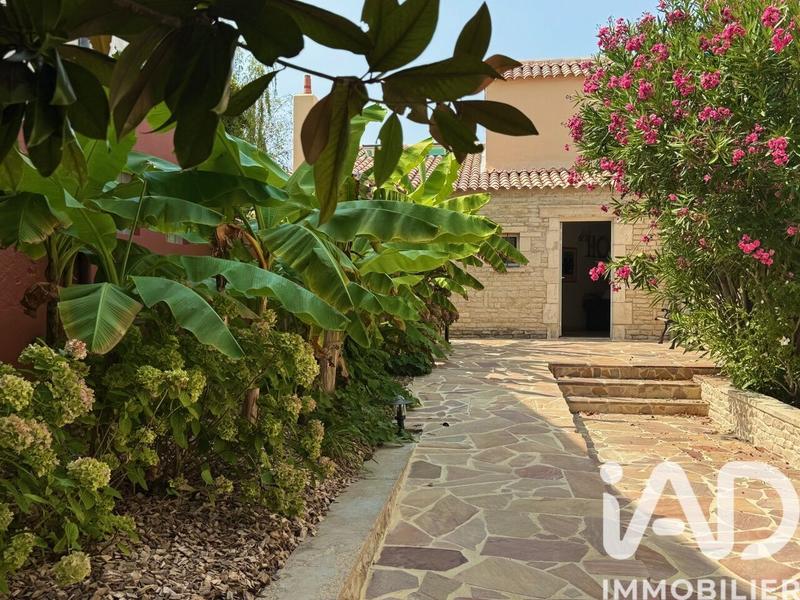 Maison - 505 m² - 10 pièces