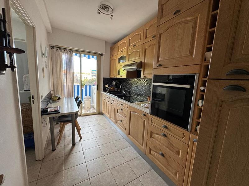 Appartement - 93 m² - 3 pièces