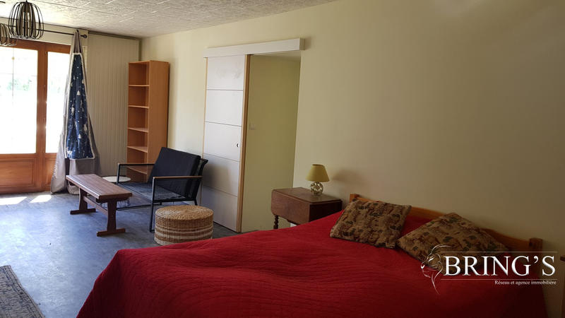 Maison - 288 m² - 9 pièces