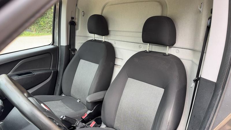 Fiat Doblo 1.6 Multijet 90 Lounge Business