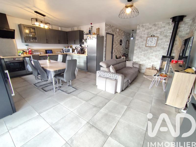 Maison - 80 m² - 4 pièces