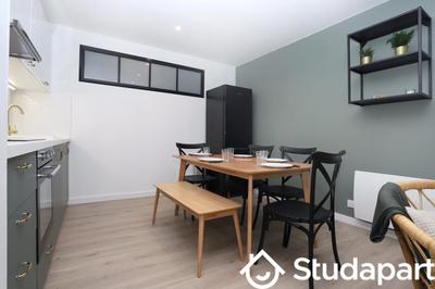 Chambre - 13 m² - 1 pièce