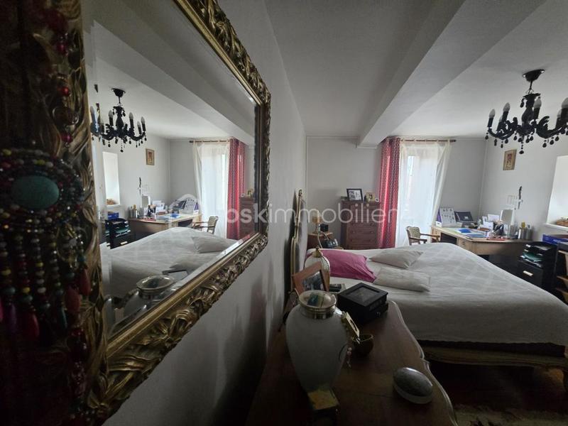 Maison de ville - 100 m² - 5 pièces