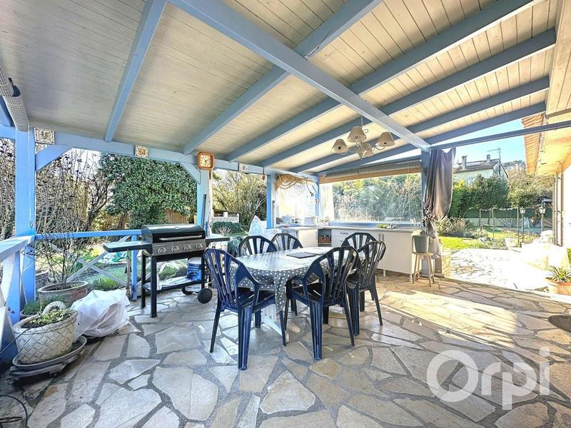 Maison - 152 m² - 5 pièces