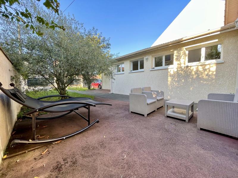 Maison - 141 m² - 5 pièces