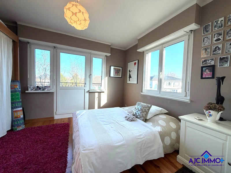 Maison - 135 m² - 6 pièces